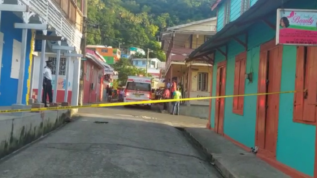 The victim of Saturday afternoon’s fatal shooting in Soufriere St Lucia has been identified as Donnie McKinnon, originally from the United Kingdom but had settled in Saint Lucia several years ago and was a citizen of this country. The deceased is said to have been a resident of Reunion, Choiseul. According to reports, he and another expatriate living in Saint Lucia for some time and who also became a Saint Lucian citizen were at a bar at Market Road, Soufriere, when they were shot. https://stluciatimes.com/148966/2022/12/victim-of-fatal-shooting-in-soufriere-identified/