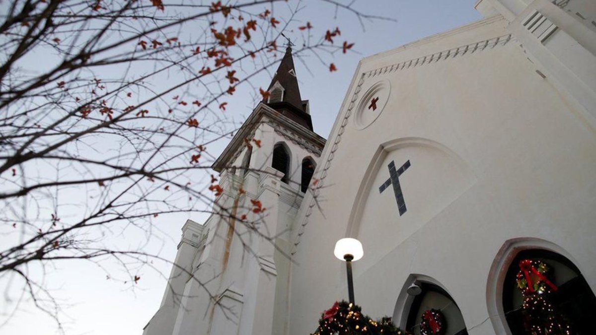 Money praise thought for folks that marry in church in Italy