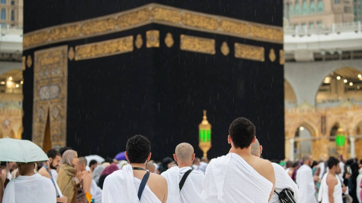 Muslims circumambulated the Kaaba with prayers, ignoring the heavy rain