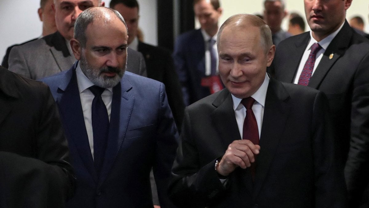 Vladimir Putin and Nikol Pashinyan met