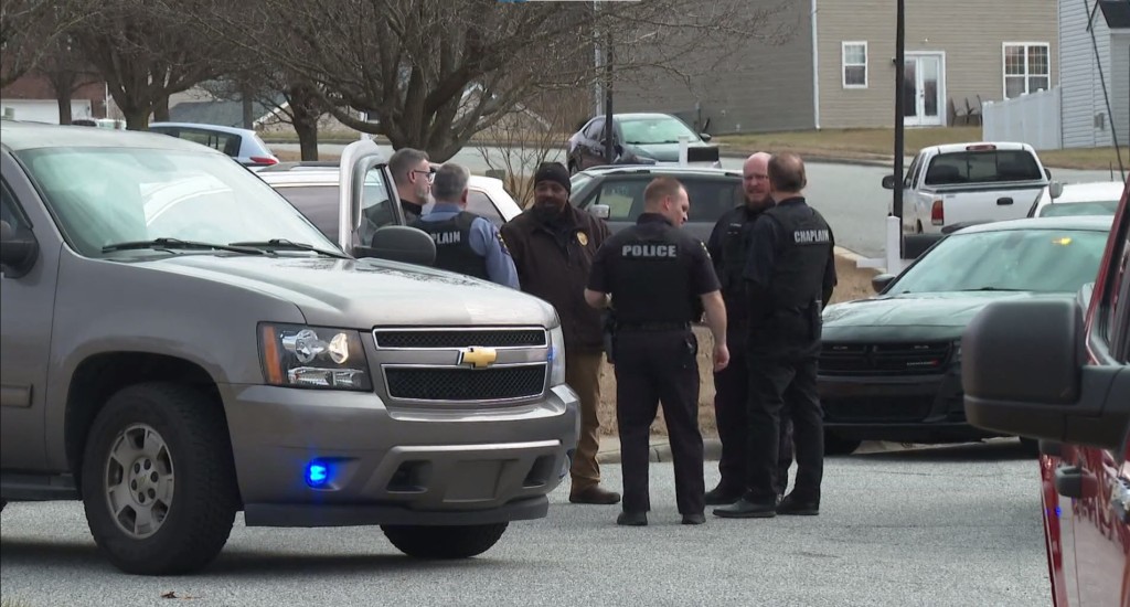 HIGH POINT, N.C. ? Five people are dead after a murder-suicide in High Point. High Point police responded to the 2700 block of Mossy Meadow Drive to find a man and a woman screaming for help around 7:00 a.m. Saturday.