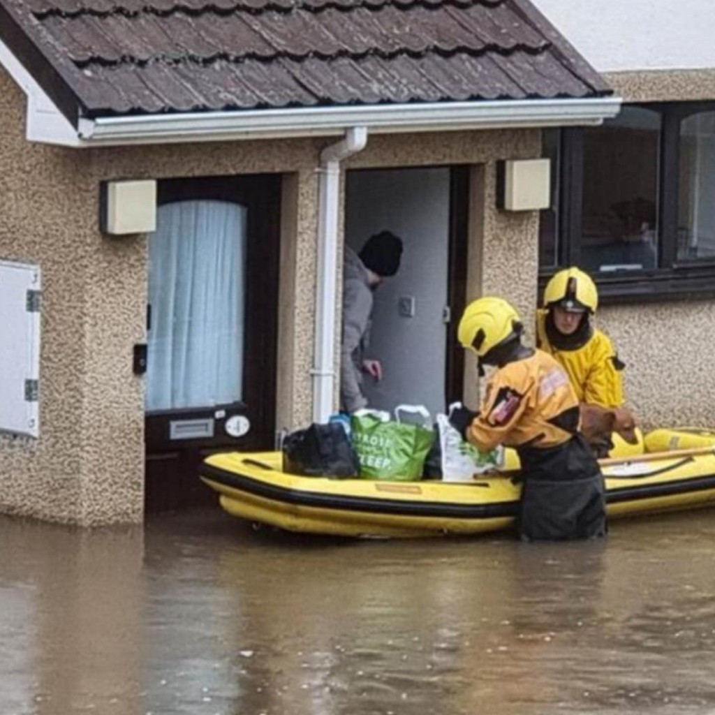 Leading incident in Jersey You're Going To have noticed protection in the news and on social media approximately boats and tractors being used to get Grands Vaux residents out of their flooded properties. The Government has been in contact with the JHA and requested us to make an urgent appeal for any hotel accommodation within the the city area that individuals who had been made briefly homeless by way of the flash floods can use. they want as much as 40 rooms for a minimal of 1 evening, but it may be for as much as per week. Some have already been put up in inns but if you'll lend a hand, please either contact Richard Corrigan on his e-mail R.Corrigan@gov.je, or by way of calling Ana and Marcus on 07829 933393.</body></html>” /></div>
<p>Any additional overflow will be sent into St Aubin’s Bay. </p>
<p>Helier Smith, chief executive of Jersey Water, has advised that parents will not allow kids to play in flood water because of possibility of sewage contamination.</p>
<p>Andium Houses, a social housing supplier, instructed ITV they’re ‘running very carefully with the emergency services to check out and determine the current affect’.</p>
<p>‘Our major priority here is our residents… but we’re currently still in the ‘“assessing” procedure, seeking to understand how many of us are affected. That’s going to take somewhat even as’, a press release said.</p>
<p>An pressing appeal was placed out by means of the Jersey Hospitality Association asking if resorts may provide emergency lodging for families left homeless.</p>
<div>
<p lang=