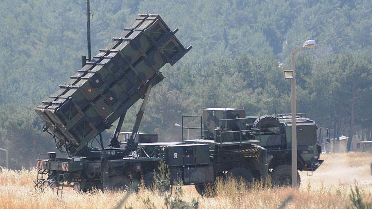 Patriot missile protection system concept from Germany to Poland