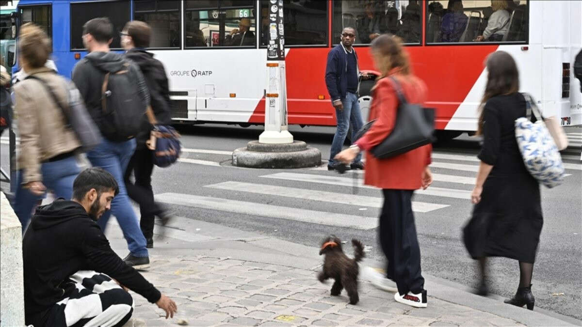 Poverty is on the upward push in France