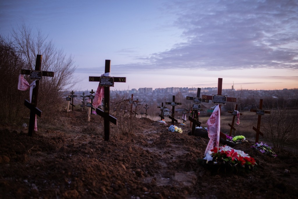 BAKHMUT, UKRAINE - DECEMBER 20: A view of city cemetery in Bakhmut, Ukraine on December 20, 2022. Bakhmut north cemetery with 36 fresh graves since June 2022. (Photo by Andre Luis Alves/Anadolu Agency via Getty Images)