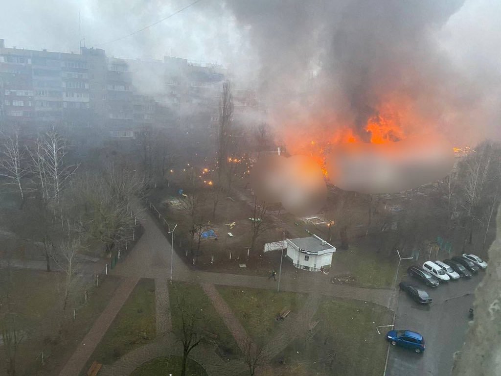 UKRAINE-CRISIS/BROVARY (URGENT) Aircraft crashes into building outside Ukrainian capital - Kyiv KYIV, Jan 18 (Reuters) - An aircraft crashed into a building in the Ukrainian town of Brovary near Kyiv on Wednesday, and emergency services rushed to the scene, a presidential aide said. He said checks were being made on casualties. Videos shared on social media showed a burning building, and said an object resembling a helicopter or drone had crashed into a nursery building. Reuters was unable immediately to verify the reports.