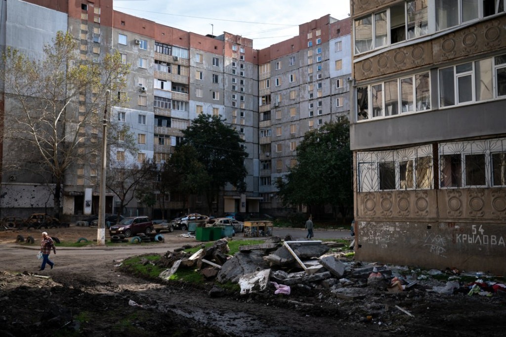 Snapshot - Ukraine 1 year on Residential buildings in Mykolaiv were heavily damaged during a missile attack on 1 October last year. Repeated waves of shelling have severely impacted energy infrastructure and knocked out power in major cities across Ukraine, plunging vast parts of the country into darkness.