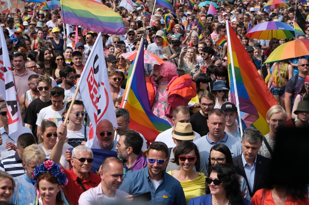 WARSAW, POLAND - JUNE 25: Participants take part in the parade as KyivPride joins the Warsaw Pride Parade 2022 on June 25, 2022 in Warsaw, Poland. Whilst war rages in eastern Ukraine, the 10th annual Pride Parade of Kyiv will take place in Poland, and the LGBT+ Ukrainians will unite with the Warsaw community. (Photo by Maciej Moskwa/Getty Images)