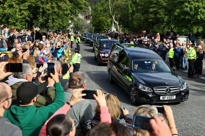 A special special for state leaders at Queen Elizabeth's funeral aircraft and official vehicle ban