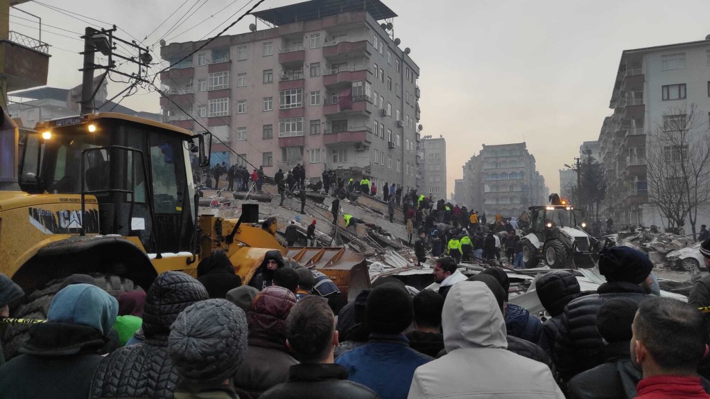 DIYARBAKIR, TURKIYE- FEBRUARY 6: Search and rescue works continue after a 7.4 magnitude earthquake hit southern provinces of Turkiye, in Diyarbakir, Turkiye on February 6, 2023. The 7.4 magnitude earthquake jolted Turkiye??s southern province of Kahramanmaras early Monday, according to Turkiye??s Disaster and Emergency Management Authority (AFAD). It was followed by a magnitude 6.4 quake that struck southeastern Gaziantep province. A third earthquake with a 6.5 magnitude also hit Gaziantep. Earthquakes had affected several provinces including, Osmaniye, Malatya, Ad????yaman, Adana, Diyarbak????r, Kilis and Sanliurfa. (Photo by Aydin Arik/Anadolu Agency via Getty Images)