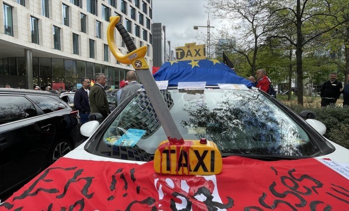 In Brussels, taxi drivers protested Uber