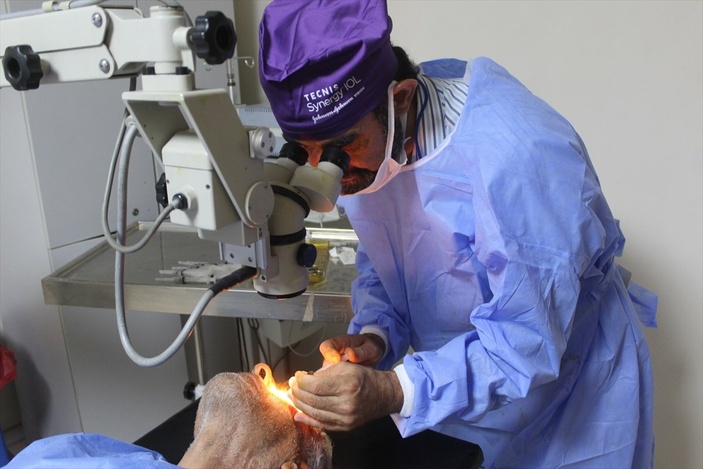 Turkish doctors performed cataract surgery on 50 patients in Tel Abyad