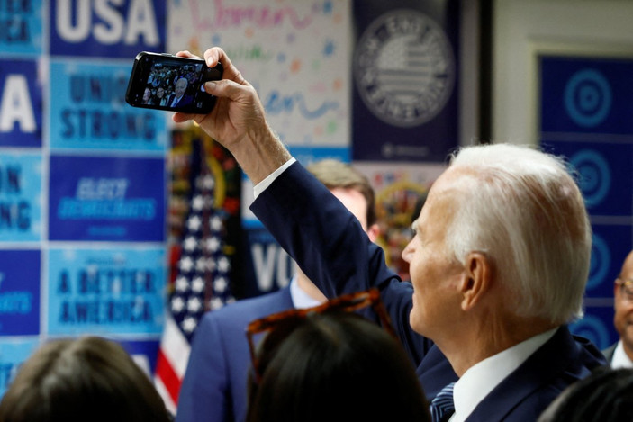 Biden: Demokratlar akıntıya karşı kürek çekiyor