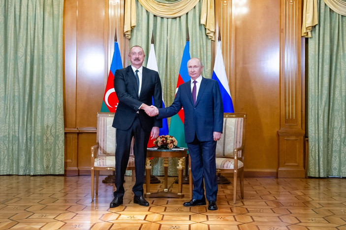 İlham Aliyev ve Vladimir Putin Soçi’de görüştü