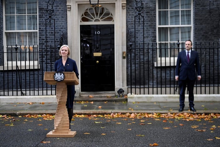 İngiltere Başbakanı Liz Truss istifa etti