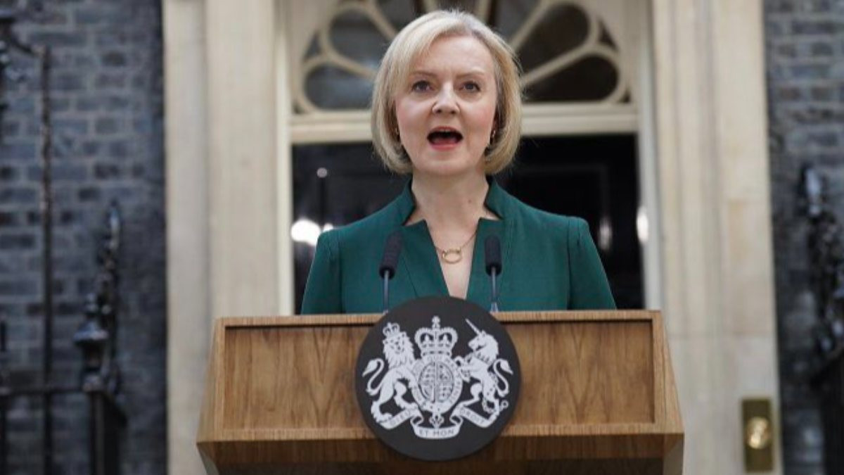 Liz Truss: Bizi daha parlak günlerin beklediğini biliyorum