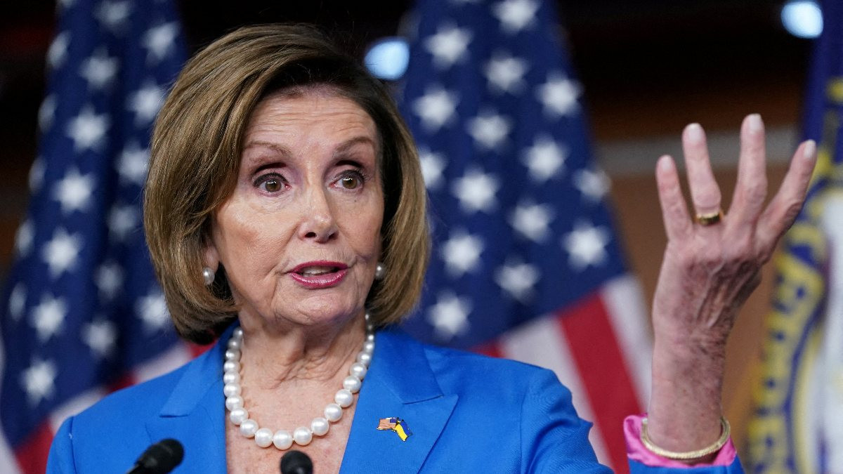 Nancy Pelosi, kocasına yönelik saldırıya İncil'den ile ayet yanıt verdi