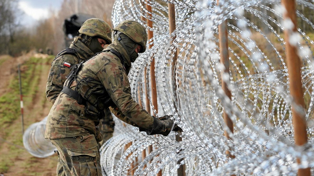 Polonya: Kaliningrad'daki önlemler, Rusya'ya açık mesaj