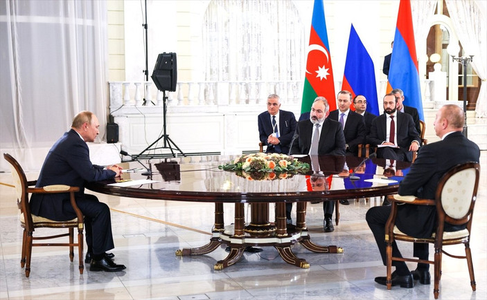 Putin, Aliyev ve Paşinyan Soçi'de bir araya geldi